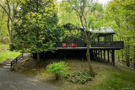 1 Van Buren Drive Hillsdale NY 12516