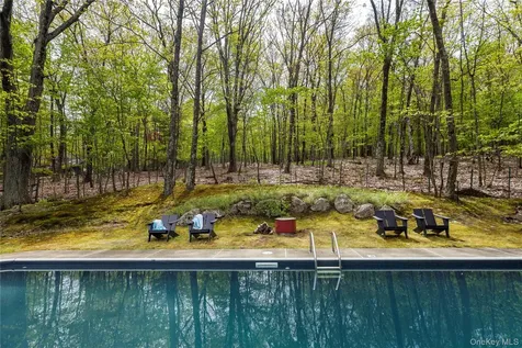 1 Van Buren Drive Hillsdale NY 12516