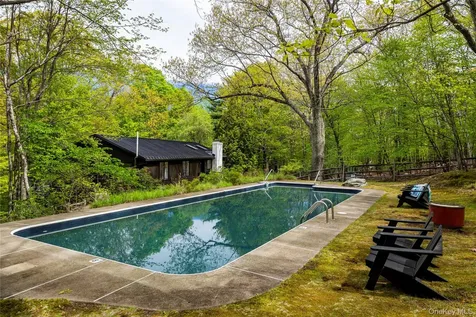 1 Van Buren Drive Hillsdale NY 12516