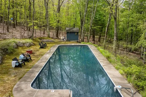 1 Van Buren Drive Hillsdale NY 12516