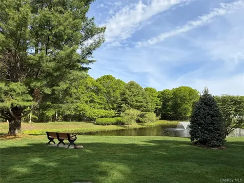 252 Barn Swallow Court Manorville NY 11949
