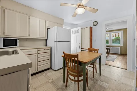 28 Cross Street Locust Valley NY 11560