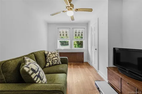 28 Cross Street Locust Valley NY 11560