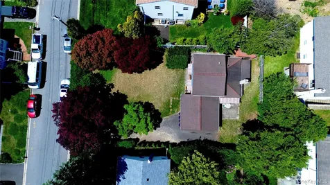 28 Cross Street Locust Valley NY 11560