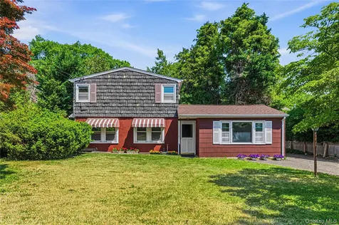 28 Cross Street Locust Valley NY 11560