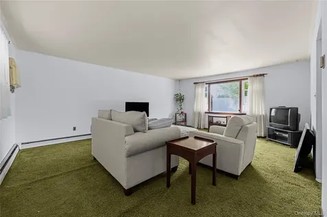 28 Cross Street Locust Valley NY 11560