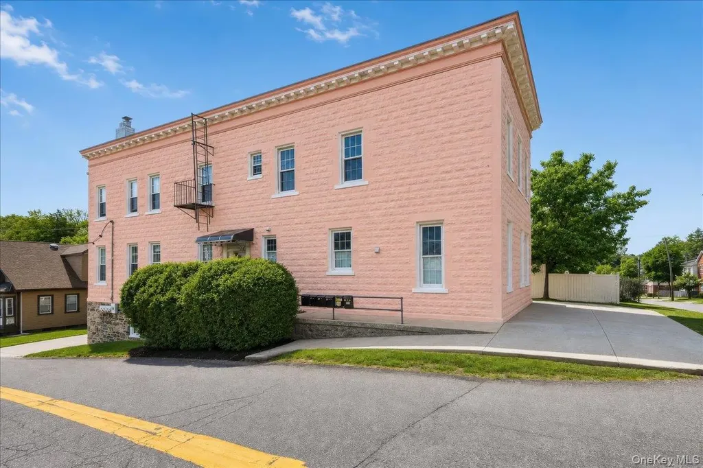 208 Tompkins Road Yonkers NY 10703