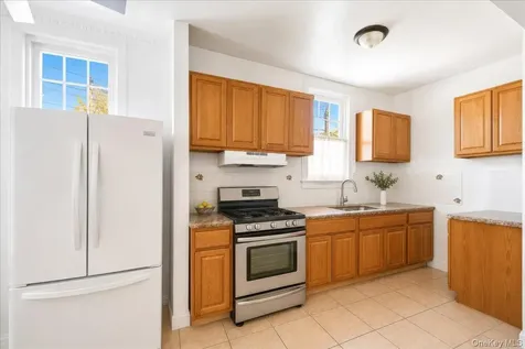 208 Tompkins Road Yonkers NY 10703