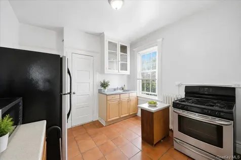 208 Tompkins Road Yonkers NY 10703