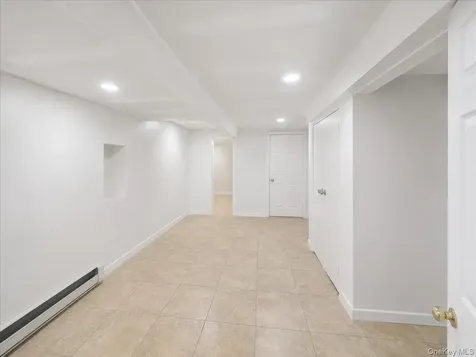 208 Tompkins Road Yonkers NY 10703