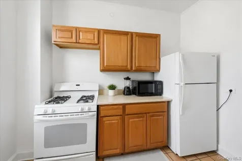 208 Tompkins Road Yonkers NY 10703