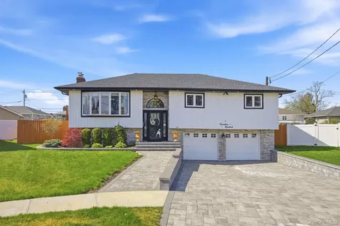 1700 White Street North Bellmore NY 11710
