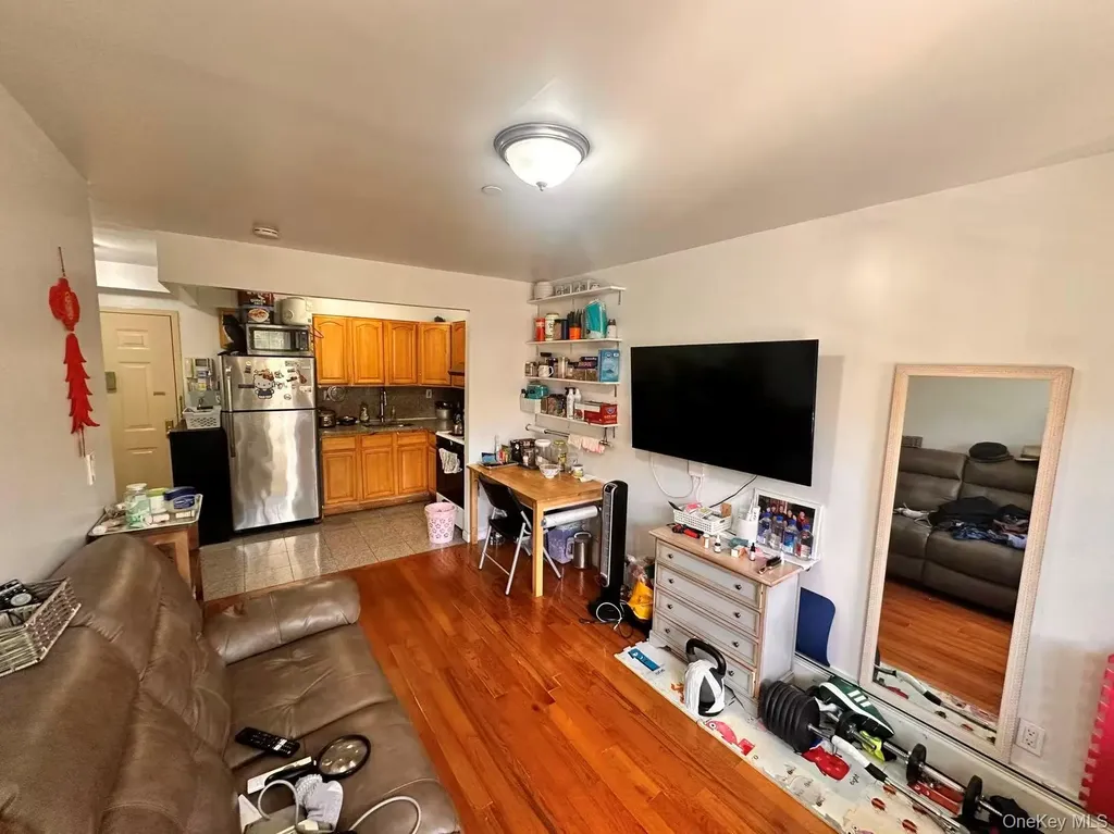 35-06 Leavitt Street Flushing NY 11354