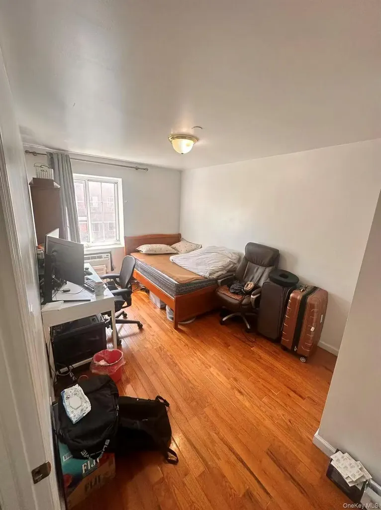 35-06 Leavitt Street Flushing NY 11354