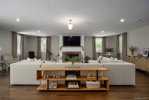 32 Lookout Road Tuxedo Park NY 10987