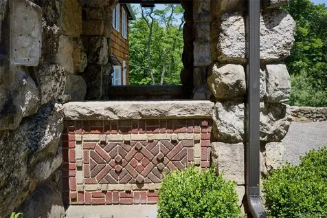 32 Lookout Road Tuxedo Park NY 10987