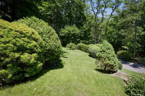 32 Lookout Road Tuxedo Park NY 10987