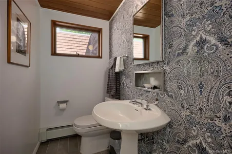 2 Cannon Hill Road Tuxedo Park NY 10987