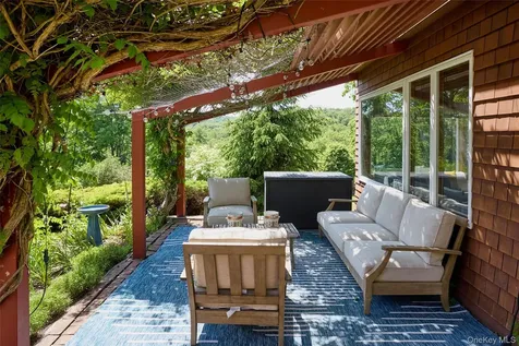 2 Cannon Hill Road Tuxedo Park NY 10987