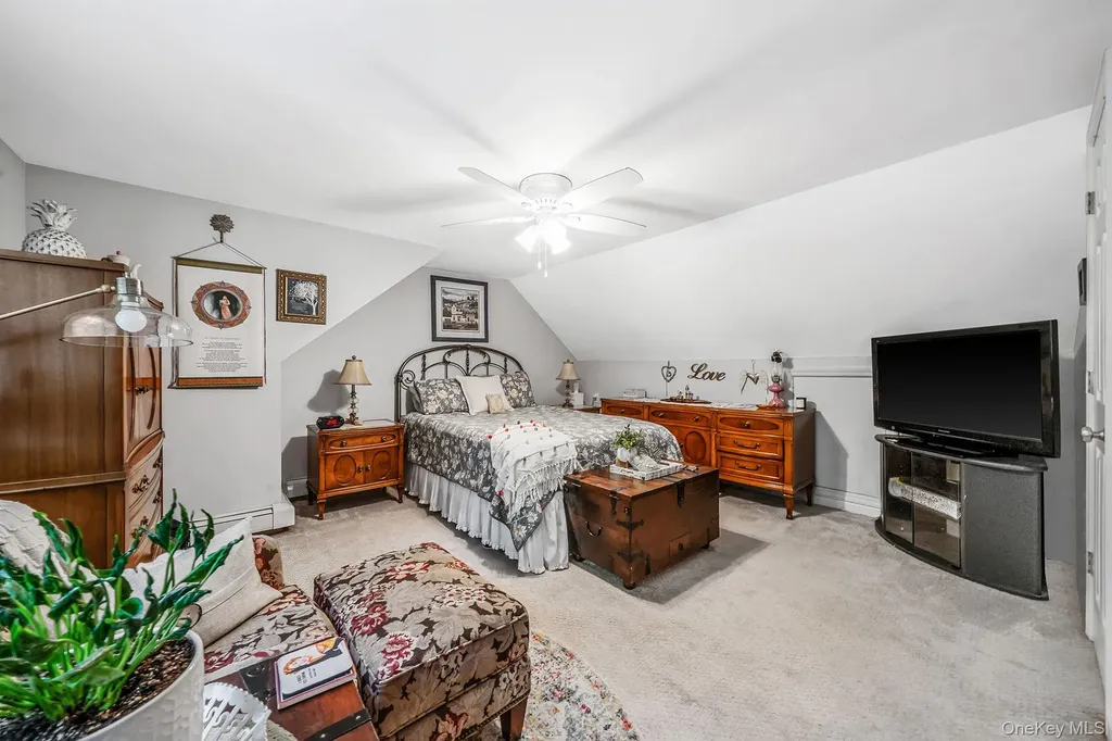 53 Mobrey Lane Smithtown NY 11787