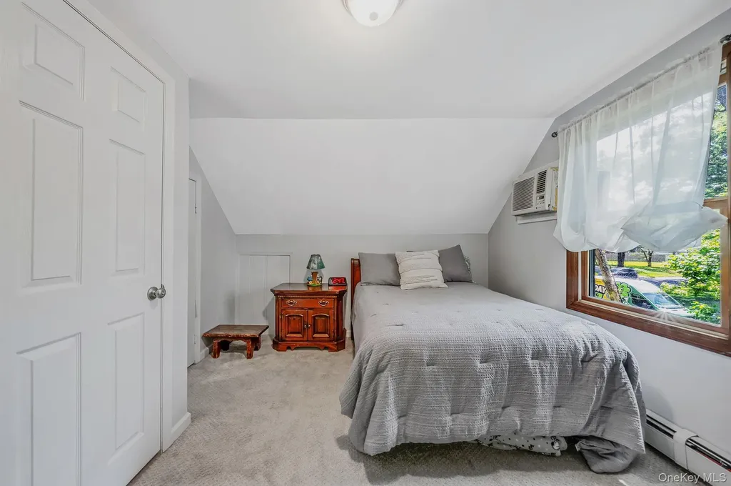 53 Mobrey Lane Smithtown NY 11787