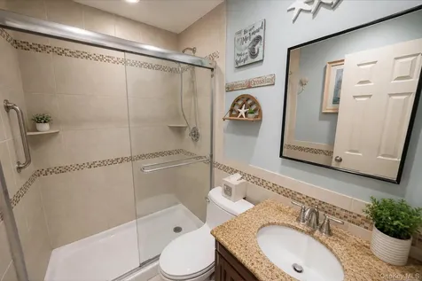 53 Mobrey Lane Smithtown NY 11787
