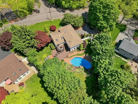 6 Paula Street East Northport NY 11731