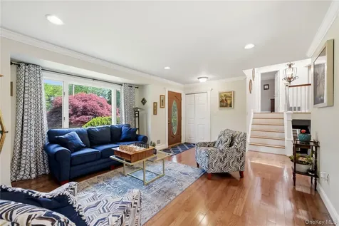 6 Paula Street East Northport NY 11731