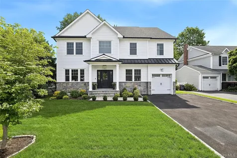 159 Lincoln Street Garden City NY 11530