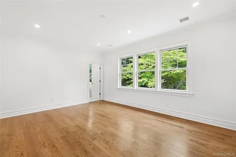 159 Lincoln Street Garden City NY 11530