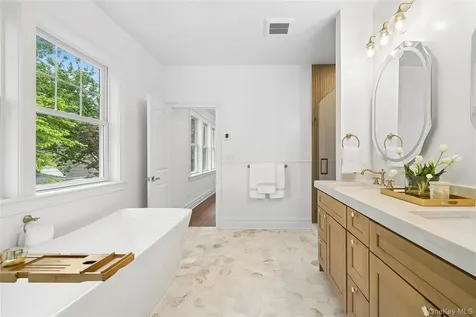 159 Lincoln Street Garden City NY 11530
