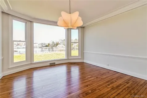 632 Shore Acres Drive Mamaroneck NY 10543