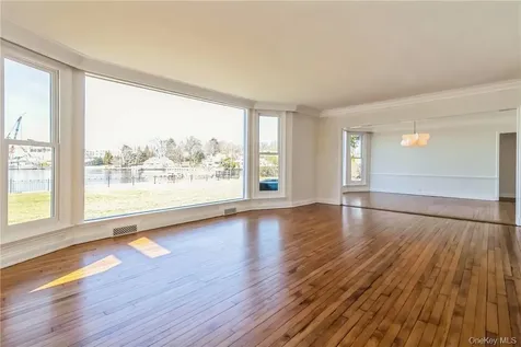 632 Shore Acres Drive Mamaroneck NY 10543