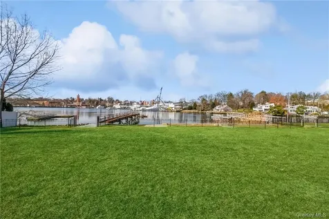 632 Shore Acres Drive Mamaroneck NY 10543