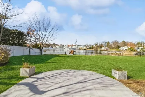 632 Shore Acres Drive Mamaroneck NY 10543