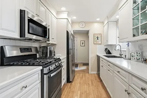 54 Waters Edge Rye NY 10580
