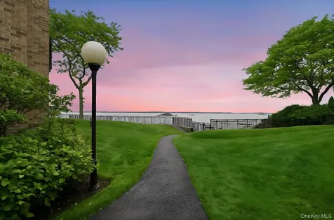 54 Waters Edge Rye NY 10580