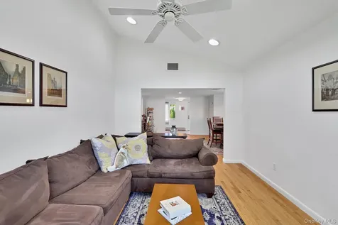 4 Foxey Lane Mahopac NY 10541