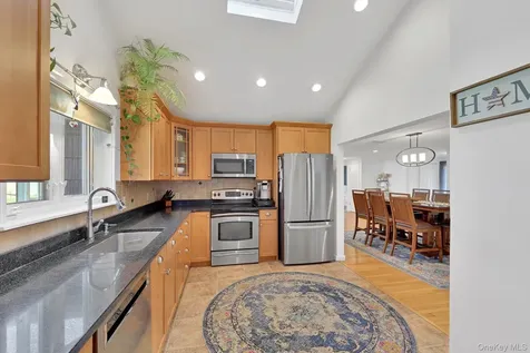 4 Foxey Lane Mahopac NY 10541