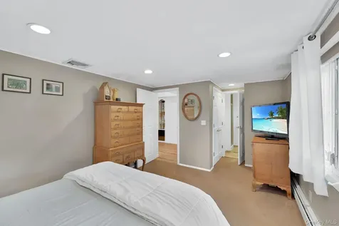 4 Foxey Lane Mahopac NY 10541