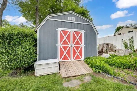 4 Foxey Lane Mahopac NY 10541