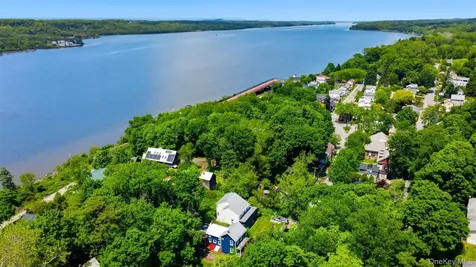 67 Kelly Street Rhinecliff NY 12574