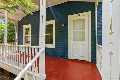 67 Kelly Street Rhinecliff NY 12574