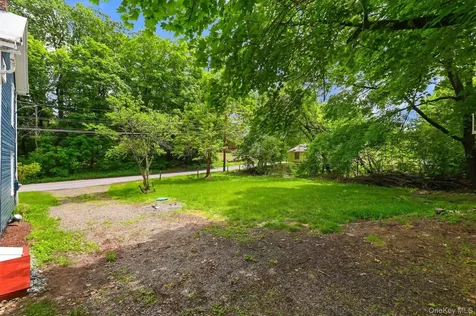 67 Kelly Street Rhinecliff NY 12574