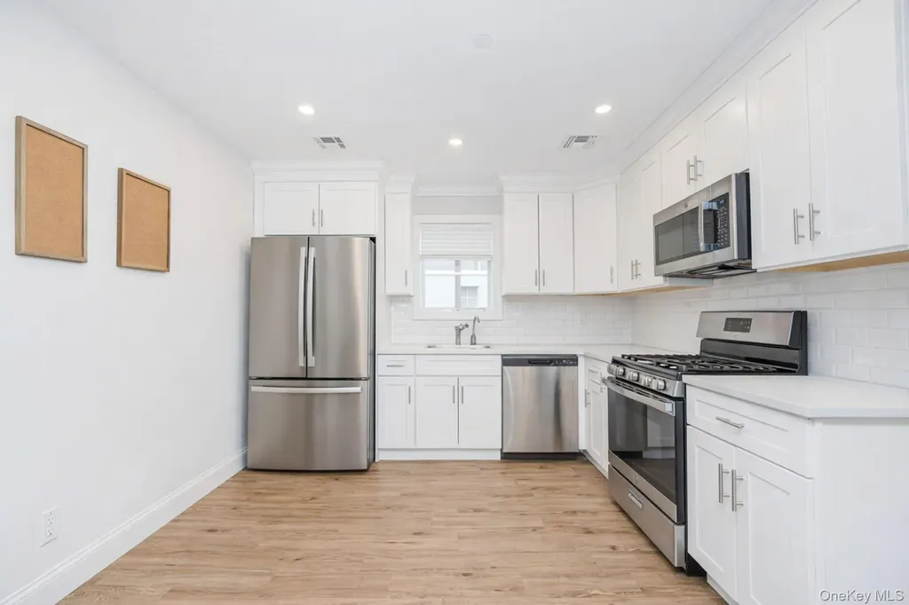 172 Mac Gregor Street Staten Island NY 10309