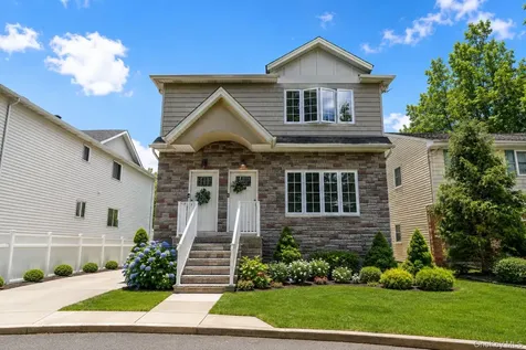 172 Mac Gregor Street Staten Island NY 10309