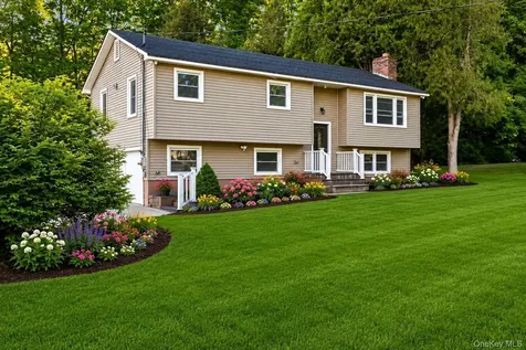 513 Canada Street Lake George NY 12845