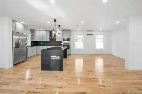 3 Beech White Plains NY 10603