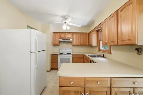 34 Julie Drive Hopewell Junction NY 12533