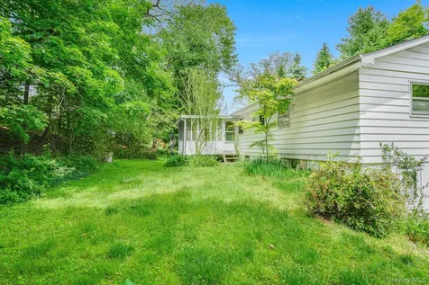 34 Julie Drive Hopewell Junction NY 12533